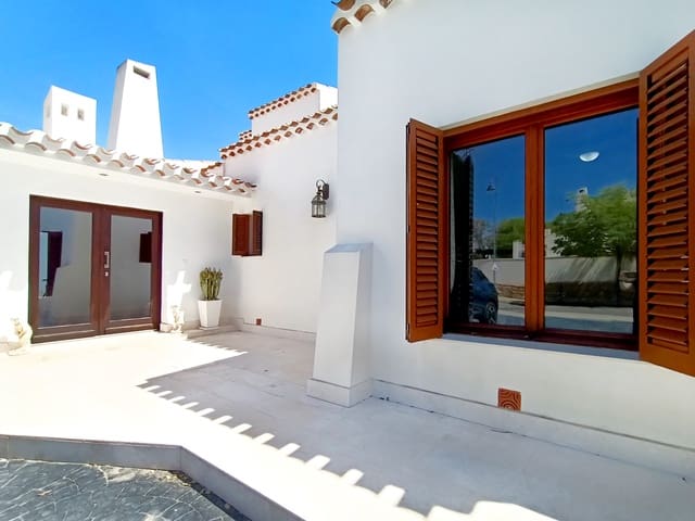 4 slaapkamer Villa te koop in El Valle Golf Resort, Murcia stad met zwembad garage - € 875.000 (Ref: 9854624)