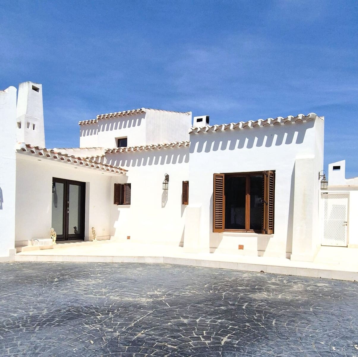 4 bedroom Villa for sale in El Valle Golf Resort with pool garage - € 875,000 (Ref: 9854624)