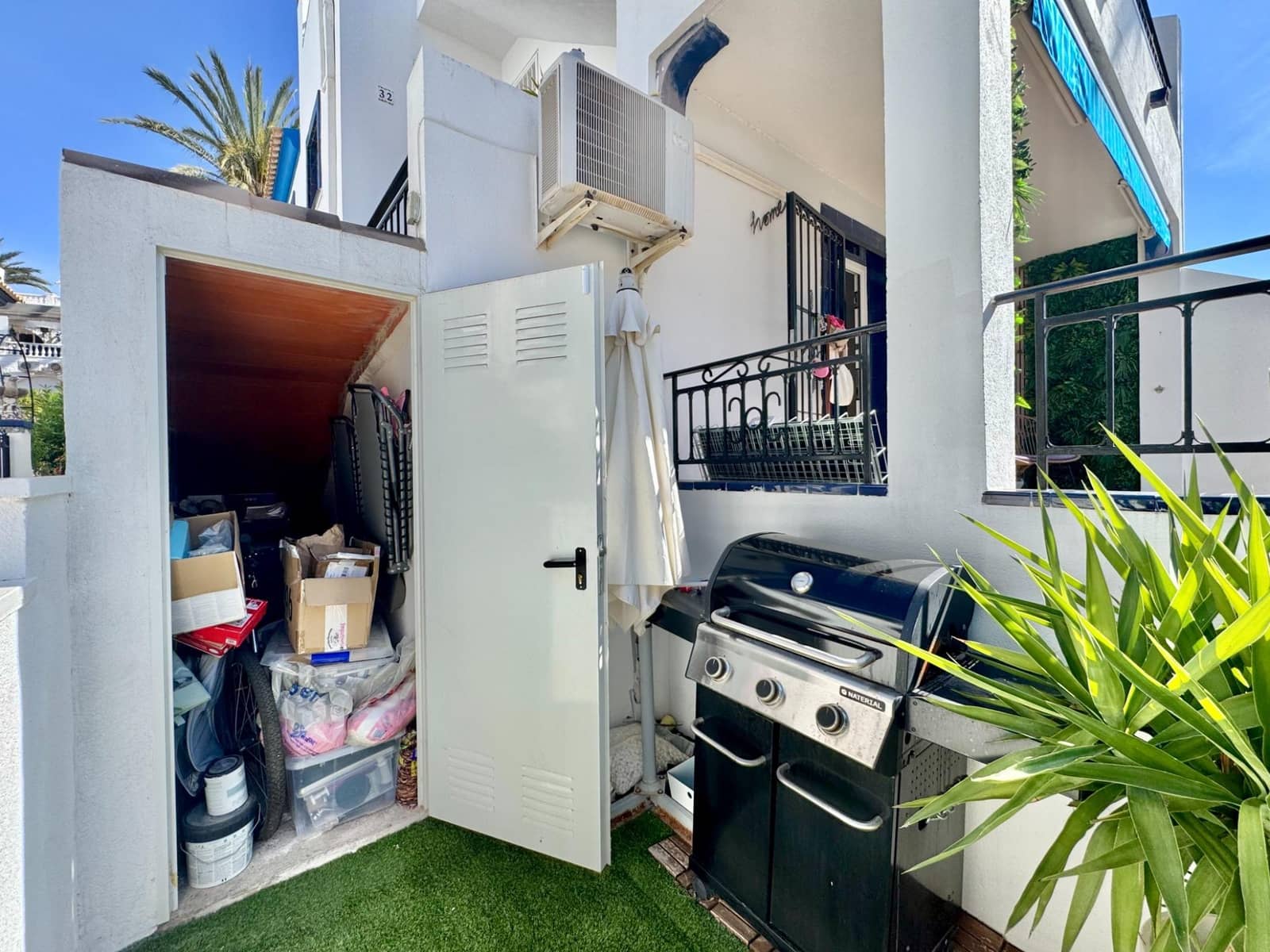 2 soveværelse Bungalow til salg i Orihuela Costa med swimmingpool - € 220.000 (Ref: 9856043)