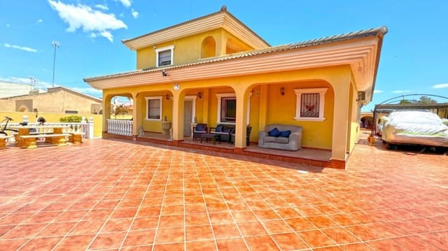 6 quarto Moradia para venda em Parque de las Naciones, Torrevieja - 617 000 € (Ref: 9908821)