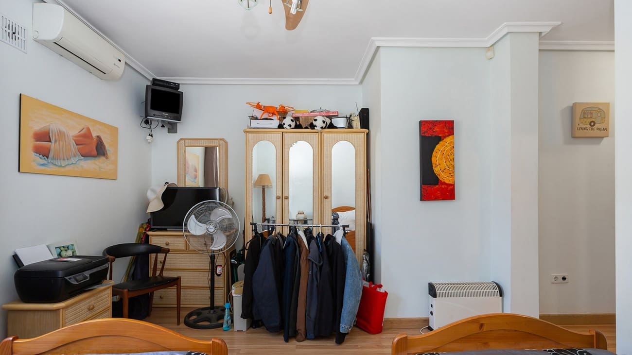6 quarto Moradia para venda em Torrevieja - 617 000 € (Ref: 9908821)
