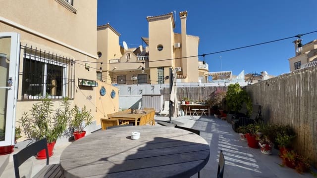 2 soverom Villa til salgs i Las Filipinas med svømmebasseng garasje - € 269 000 (Ref: 9915014)