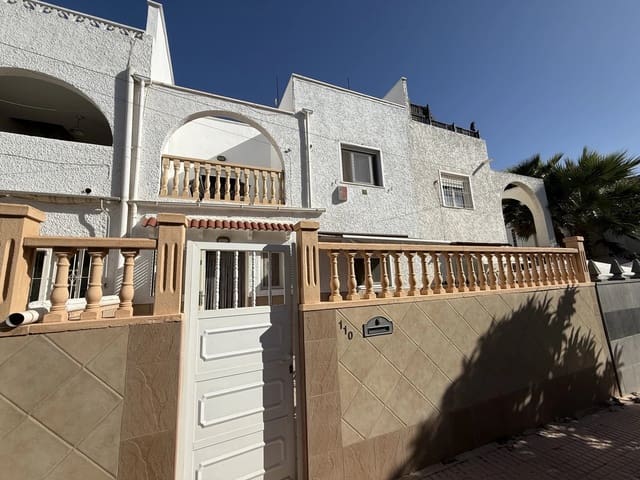 3 quarto Casa em Banda para venda em Torrevieja com piscina - 198 000 € (Ref: 9487112)