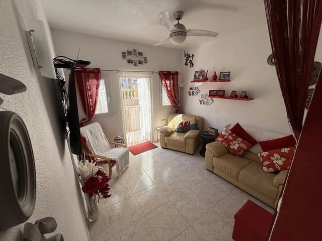 3 quarto Casa em Banda para venda em Torrevieja com piscina - 198 000 € (Ref: 9487112)