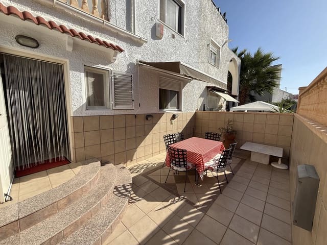 3 quarto Casa em Banda para venda em Torrevieja com piscina - 198 000 € (Ref: 9487112)