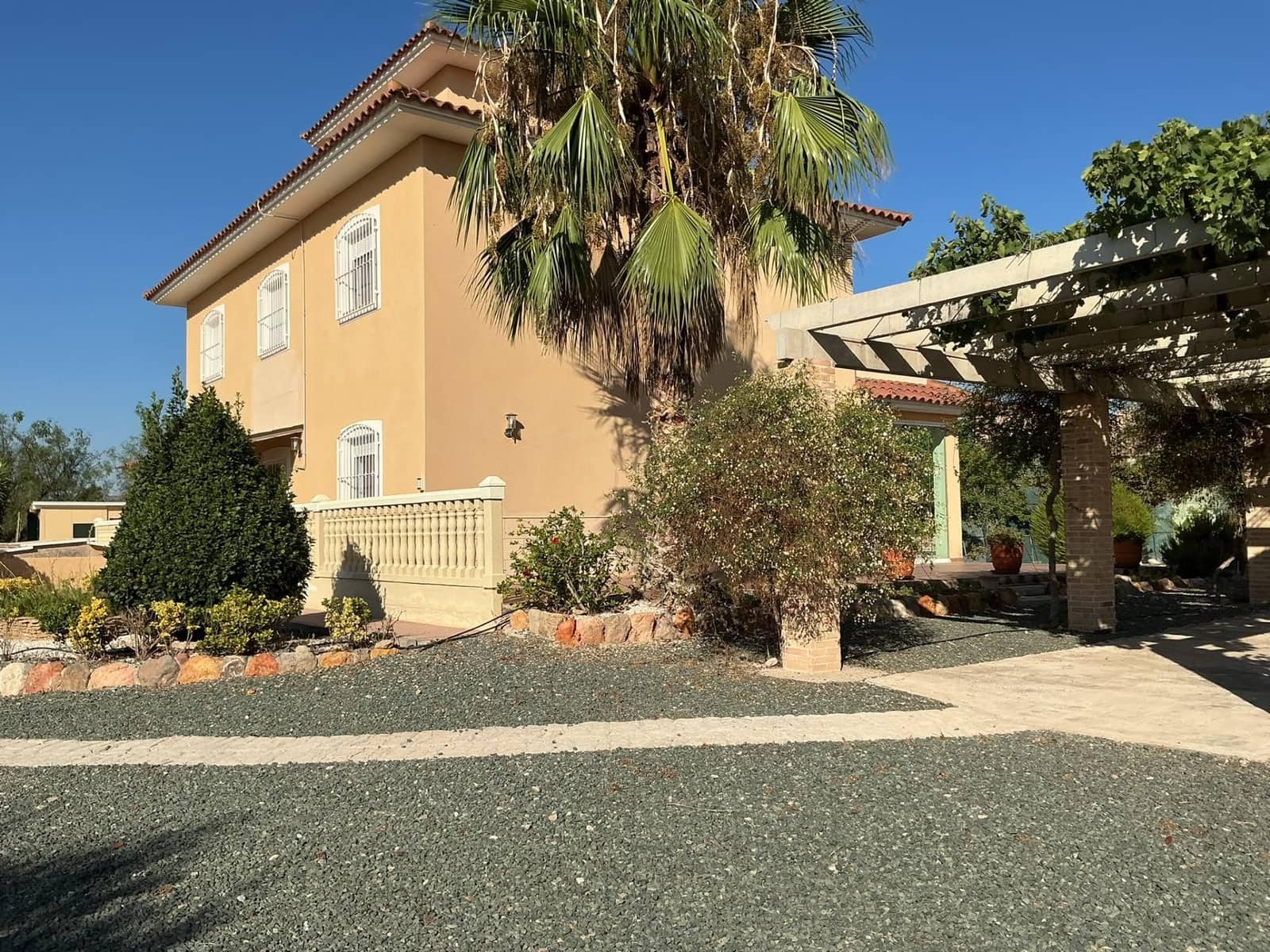 4 bedroom Villa for sale in Totana with pool garage - € 475,000 (Ref: 10011650)