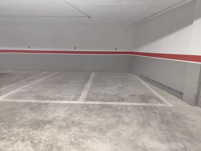 Autotalli myytävänä paikassa La Hoya, Lorca - 8 000 € (Ref: 10055542)