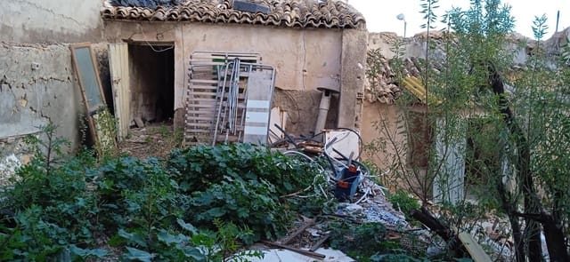 Hus til salgs i Totana - € 38 000 (Ref: 9584553)