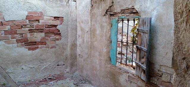 Byhus til salg i Totana - € 38.000 (Ref: 9584553)