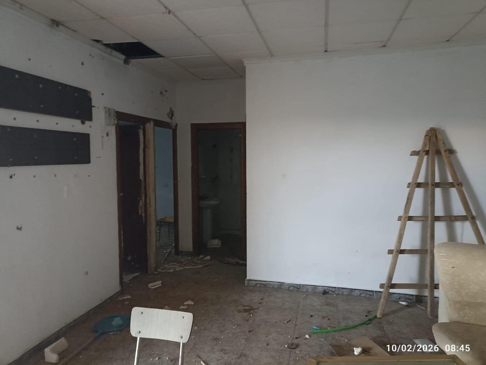 2 makuuhuone Maalaistalo myytävänä paikassa Librilla mukana uima-altaan 
autotalli - 93 630 € (Ref: 9686792)