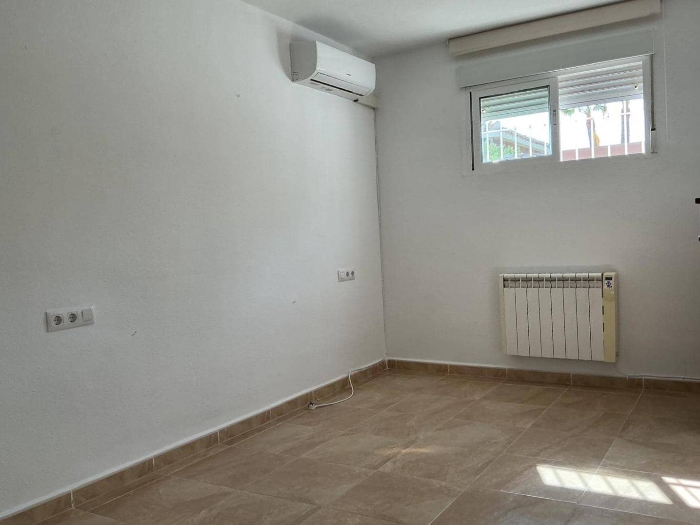 3 makuuhuone Huvila myytävänä paikassa Campoamor - 350 000 € (Ref: 9946248)
