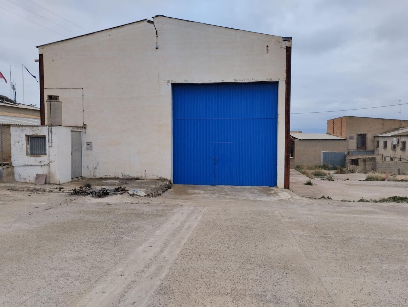 Bedrijf te koop in Totana met garage - € 180.000 (Ref: 9948272)