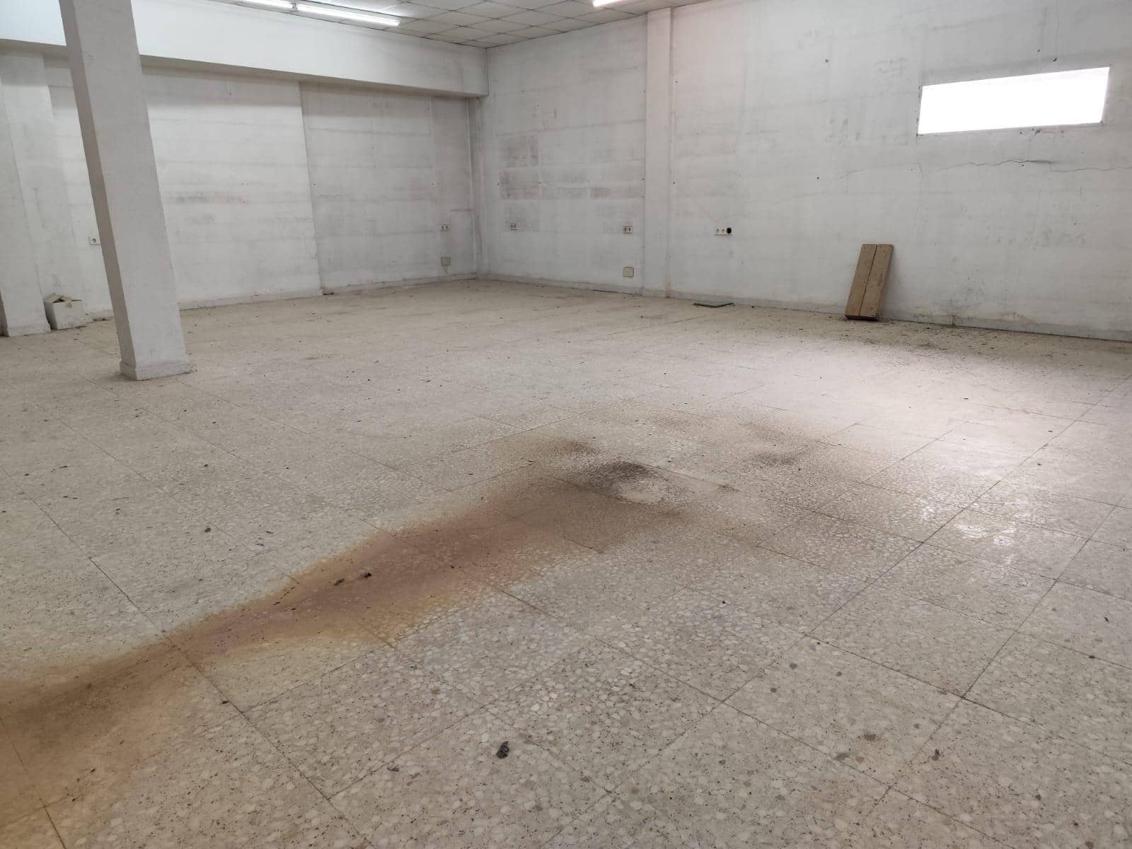 Gewerbe zu verkaufen in La Hoya - 300.000 € (Ref: 9948283)