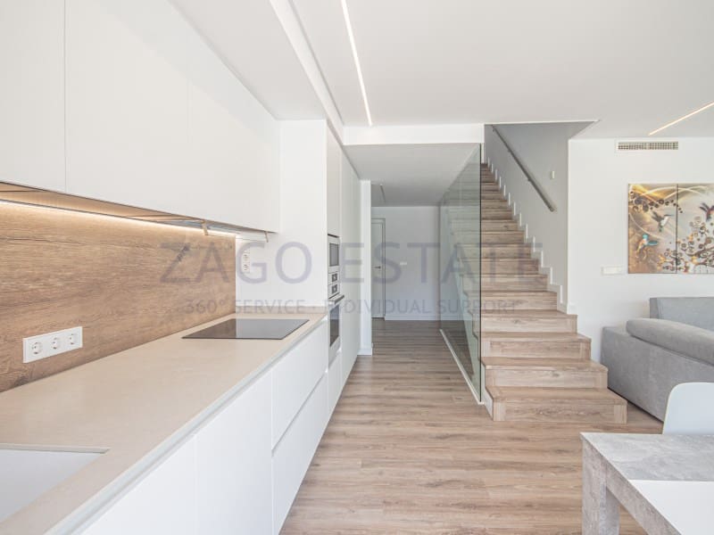 3 soveværelse Semi-Rækkehus til salg i Monforte del Cid med swimmingpool - € 795.000 (Ref: 10020385)