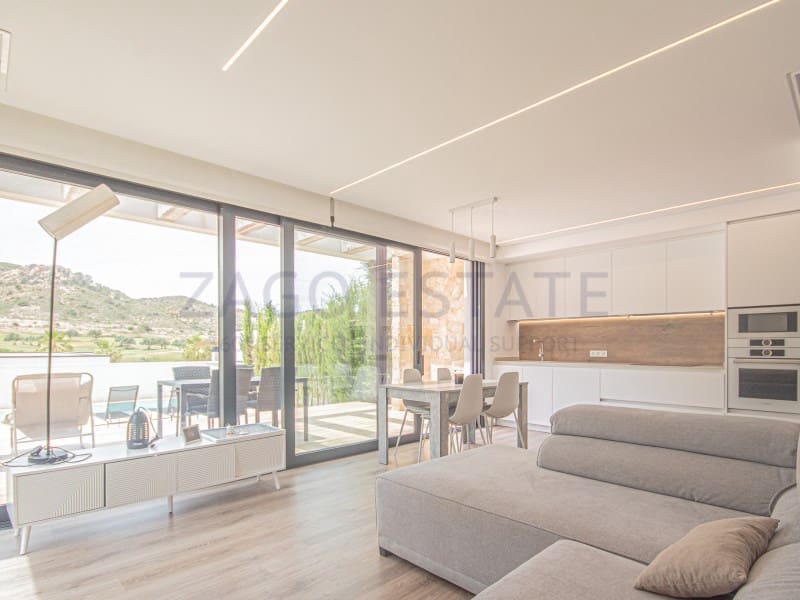 3 soveværelse Semi-Rækkehus til salg i Monforte del Cid med swimmingpool - € 795.000 (Ref: 10020385)