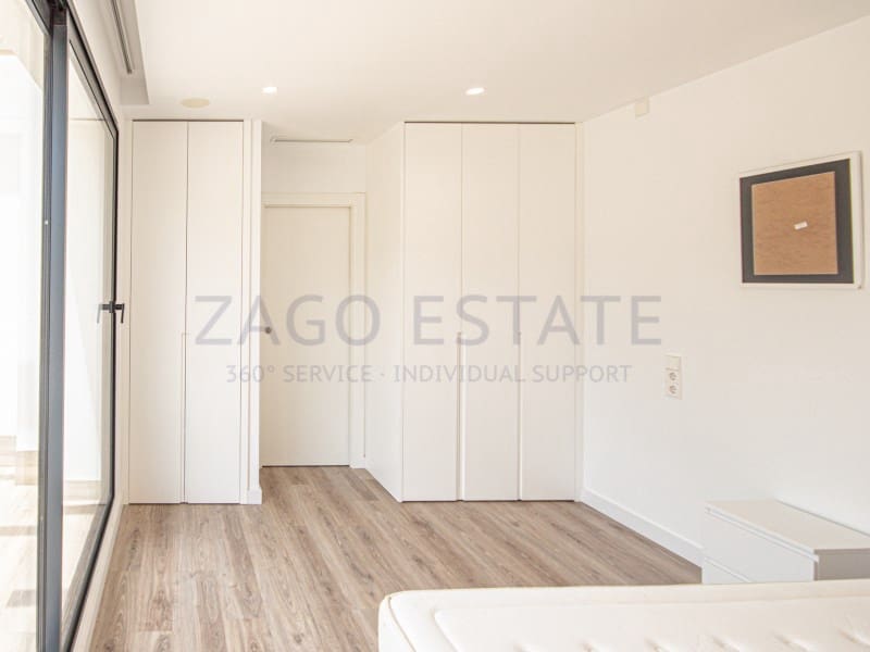 3 soveværelse Semi-Rækkehus til salg i Monforte del Cid med swimmingpool - € 795.000 (Ref: 10020385)