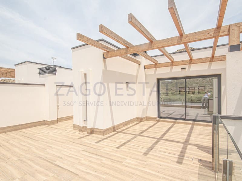 3 soveværelse Semi-Rækkehus til salg i Monforte del Cid med swimmingpool - € 795.000 (Ref: 10020385)