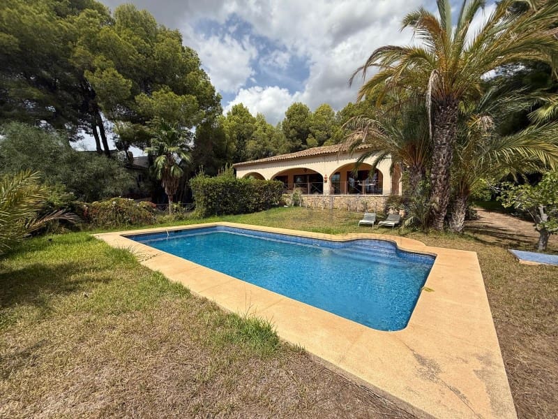 Villa for sale in Altea la Vella with pool - € 1,200,000 (Ref: 10020386)