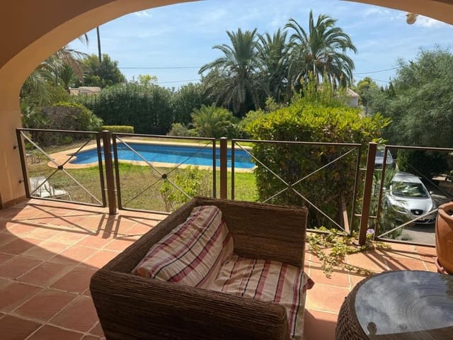 Villa for sale in Altea la Vella, Altea with pool - € 1,200,000 (Ref: 10020386)