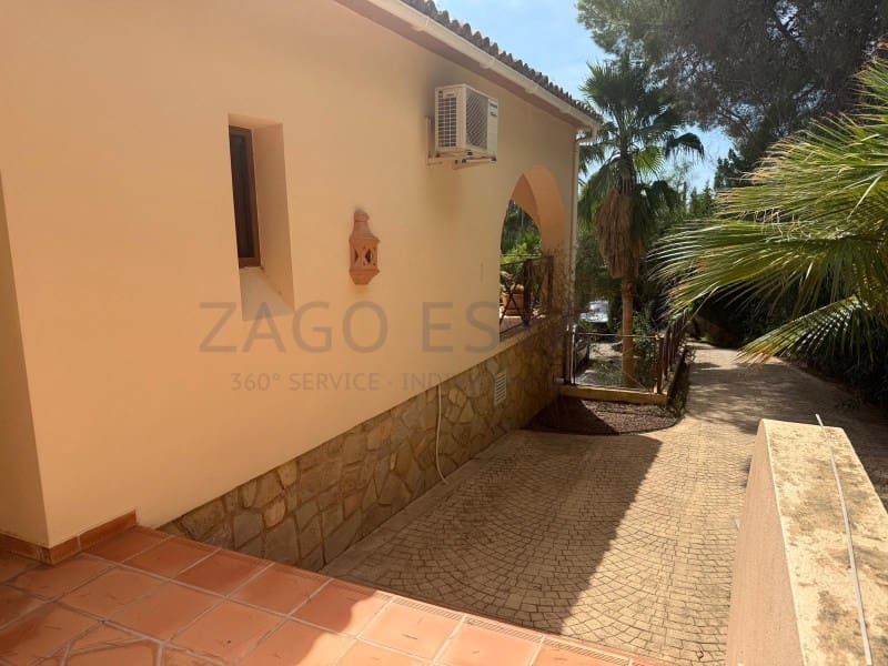 Villa for sale in Altea la Vella with pool - € 1,200,000 (Ref: 10020386)