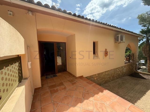 Villa for sale in Altea la Vella, Altea with pool - € 1,200,000 (Ref: 10020386)