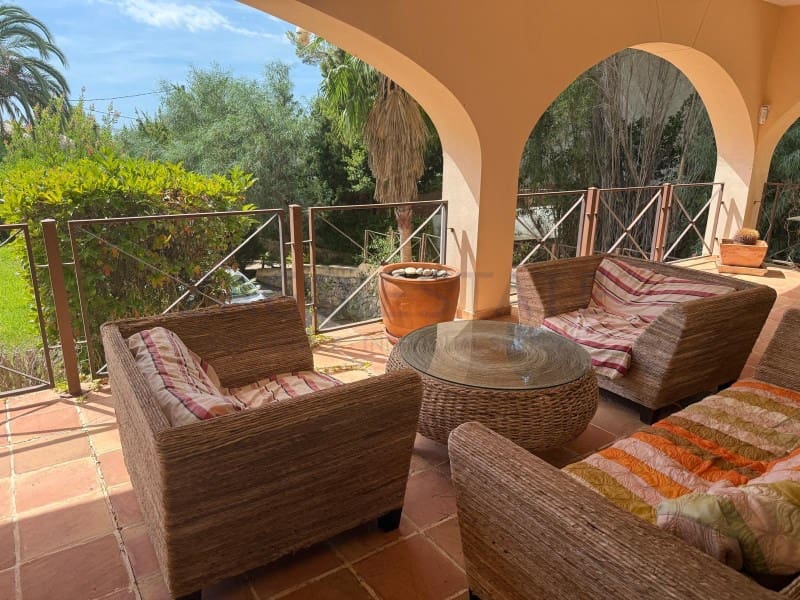 Villa for sale in Altea la Vella with pool - € 1,200,000 (Ref: 10020386)