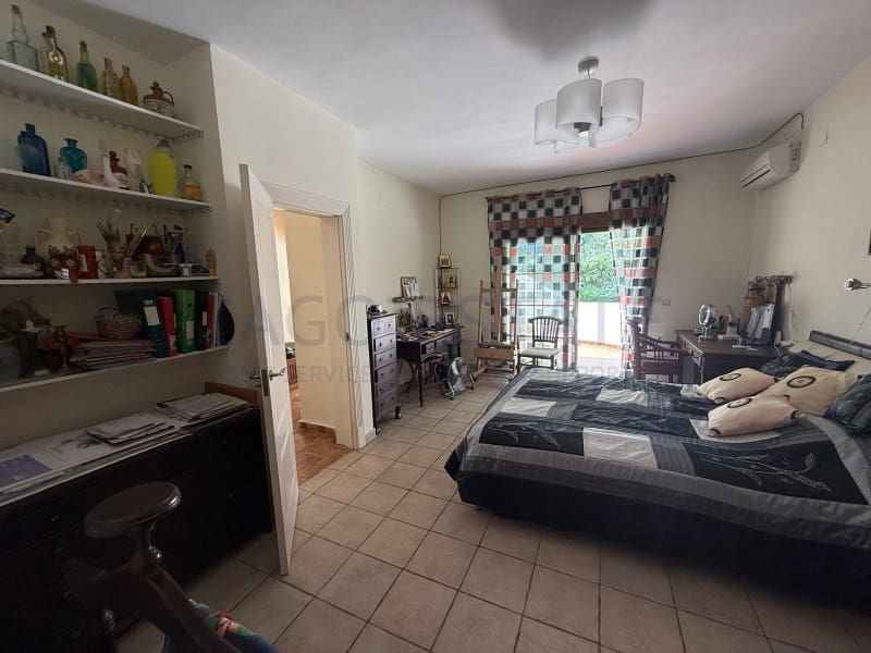Villa for sale in Altea la Vella with pool - € 1,200,000 (Ref: 10020386)