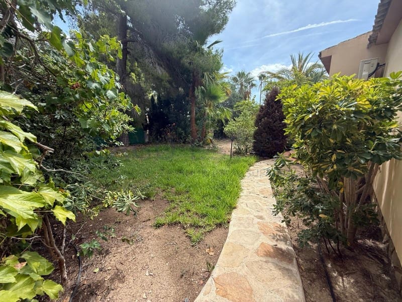 Villa for sale in Altea la Vella with pool - € 1,200,000 (Ref: 10020386)