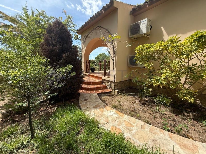 Villa for sale in Altea la Vella with pool - € 1,200,000 (Ref: 10020386)