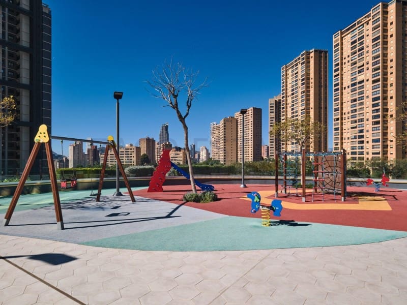 2 quarto Apartamento para venda em Benidorm com piscina garagem - 689 000 € (Ref: 10020388)