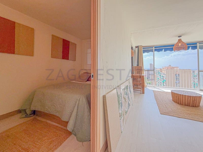2 makuuhuone Asunto myytävänä paikassa Benidorm mukana uima-altaan - 239 900 € (Ref: 10026976)