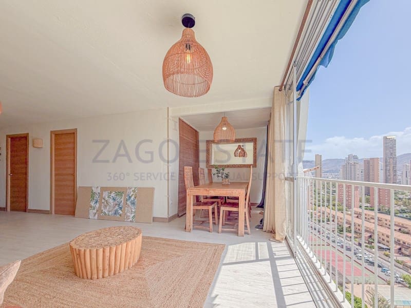 2 makuuhuone Asunto myytävänä paikassa Benidorm mukana uima-altaan - 239 900 € (Ref: 10026976)
