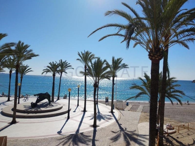 3 slaapkamer Halfvrijstaande villa te huur in Albir met zwembad garage - € 1.800 (Ref: 10067679)