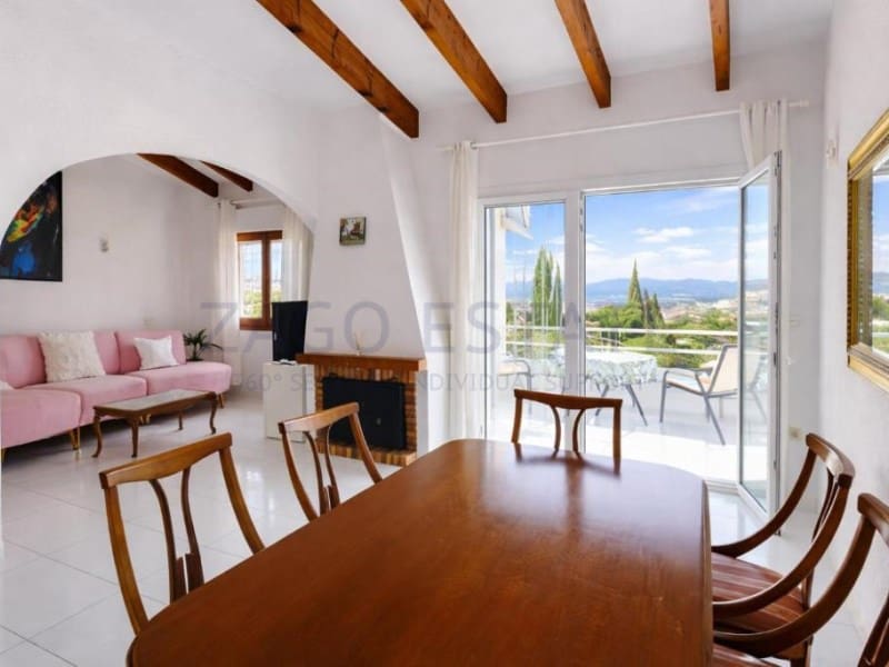 3 slaapkamer Halfvrijstaande villa te huur in Albir met zwembad garage - € 1.800 (Ref: 10067679)