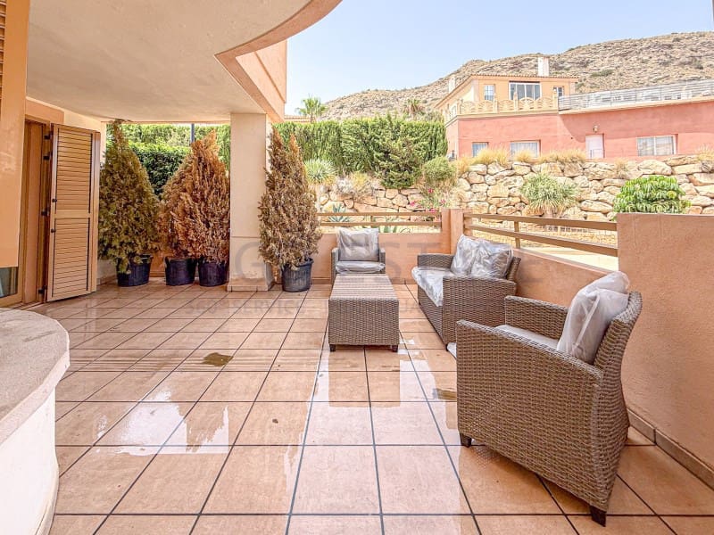 2 quarto Apartamento para arrendar em Finestrat com piscina garagem - 1 600 € (Ref: 10086039)