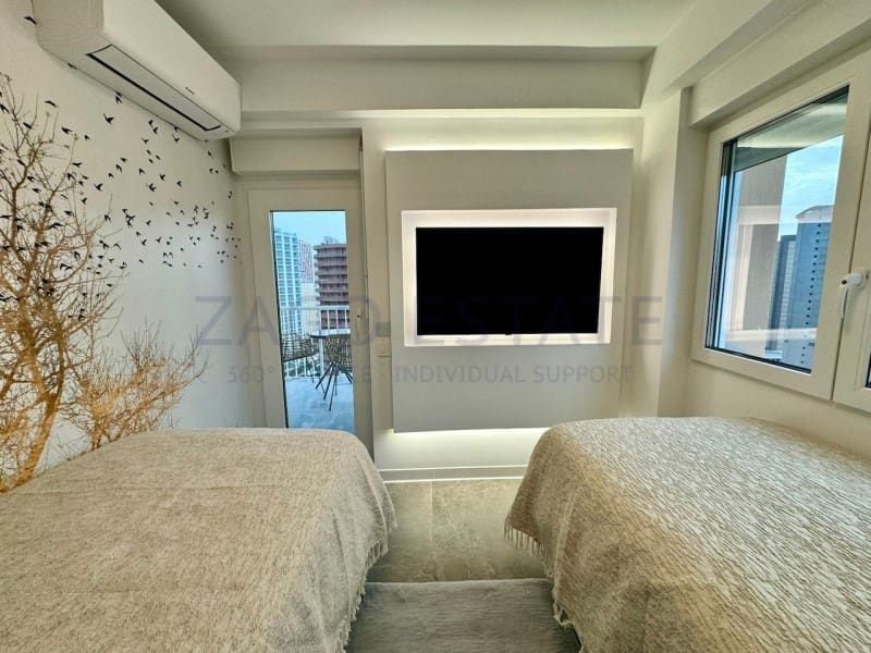 2 soverom Leilighet til leie i Benidorm med garasje - € 1 500 (Ref: 10119032)