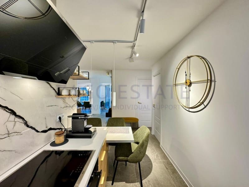 2 soverom Leilighet til leie i Benidorm med garasje - € 1 500 (Ref: 10119032)