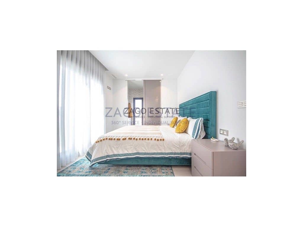 4 bedroom Villa for sale in Finestrat with garage - € 890,000 (Ref: 9468706)