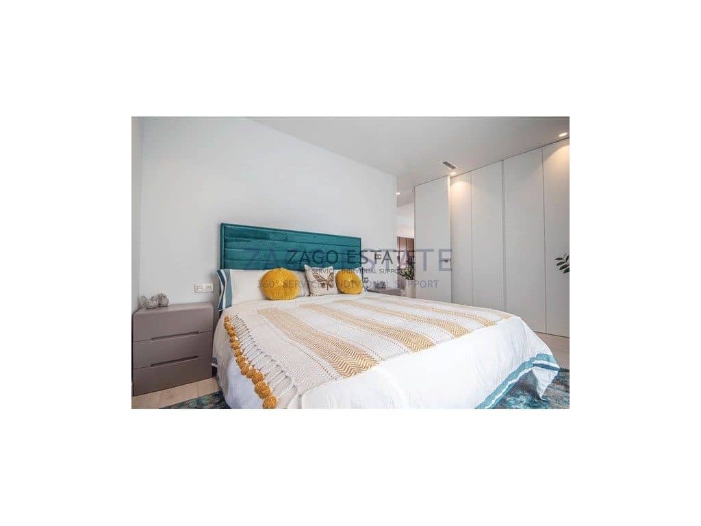 4 bedroom Villa for sale in Finestrat with garage - € 890,000 (Ref: 9468706)