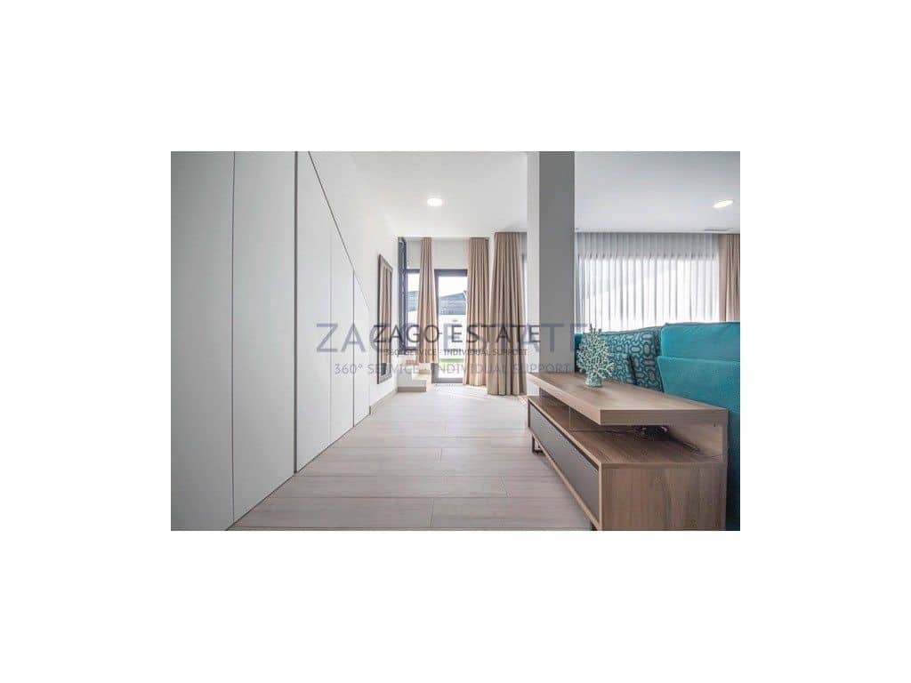 4 bedroom Villa for sale in Finestrat with garage - € 890,000 (Ref: 9468706)