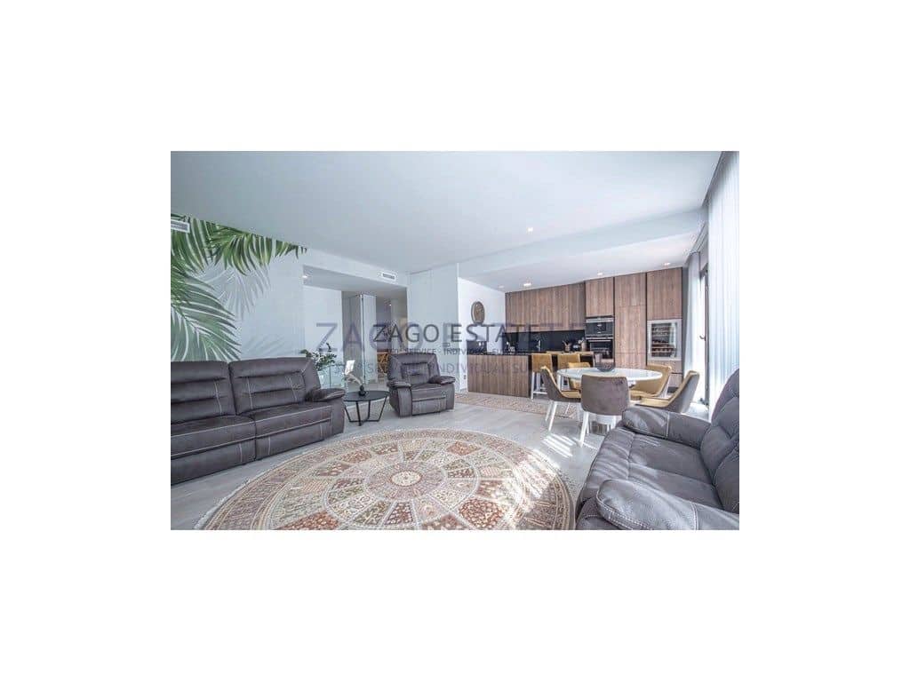 4 bedroom Villa for sale in Finestrat with garage - € 890,000 (Ref: 9468706)