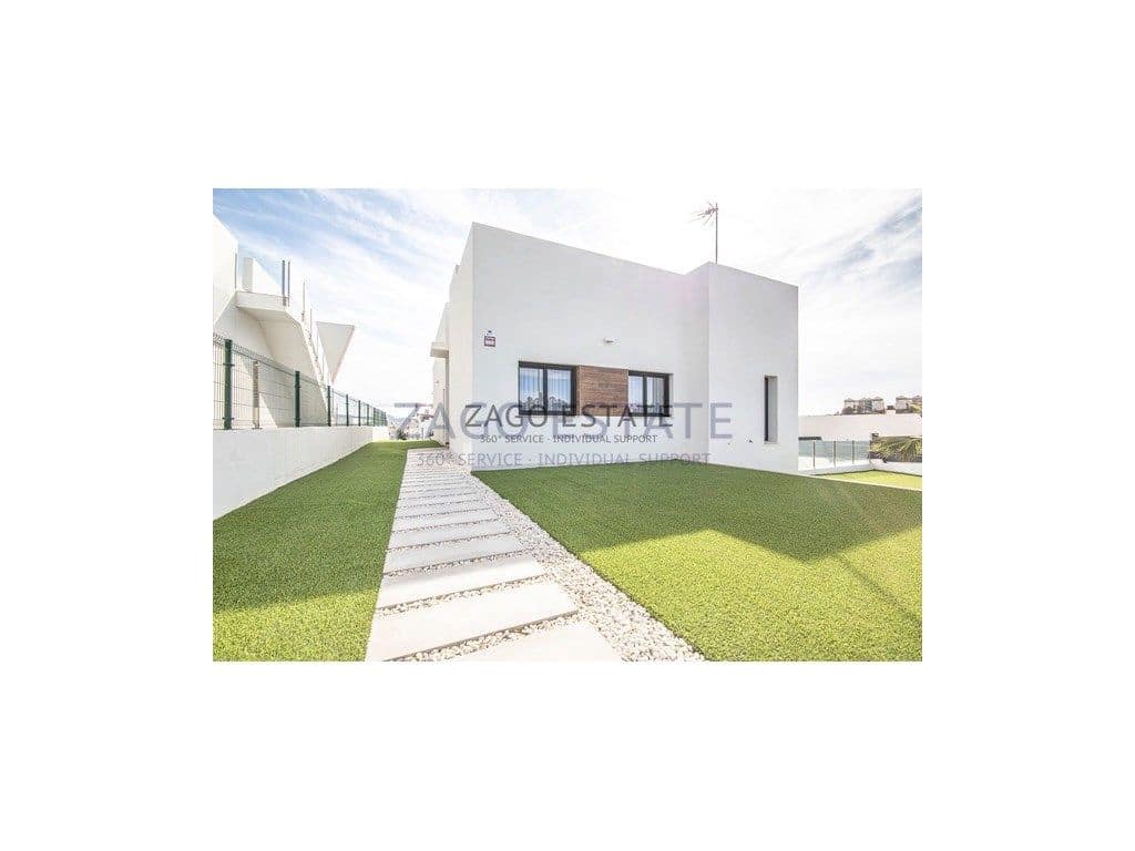 4 bedroom Villa for sale in Finestrat with garage - € 890,000 (Ref: 9468706)