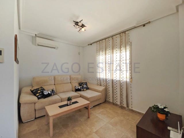 3 soveværelse Villa til salg i Torreblanca, Torrevieja med garage - € 450.000 (Ref: 9468709)