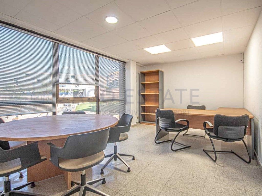 Commercial for rent in Benidorm - € 3,000 (Ref: 9468713)