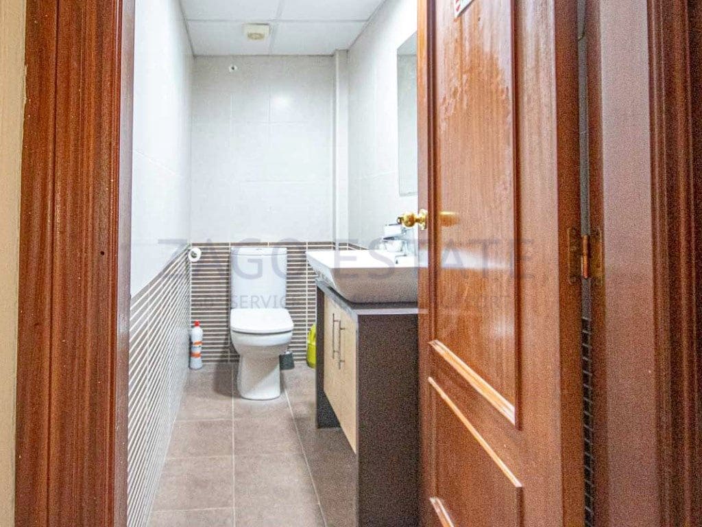 Commercial for rent in Benidorm - € 3,000 (Ref: 9468713)