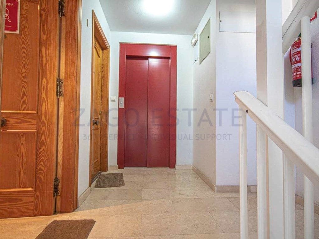 3 bedroom Beach Apartment for sale in El Campello with garage - € 390,000 (Ref: 9468722)