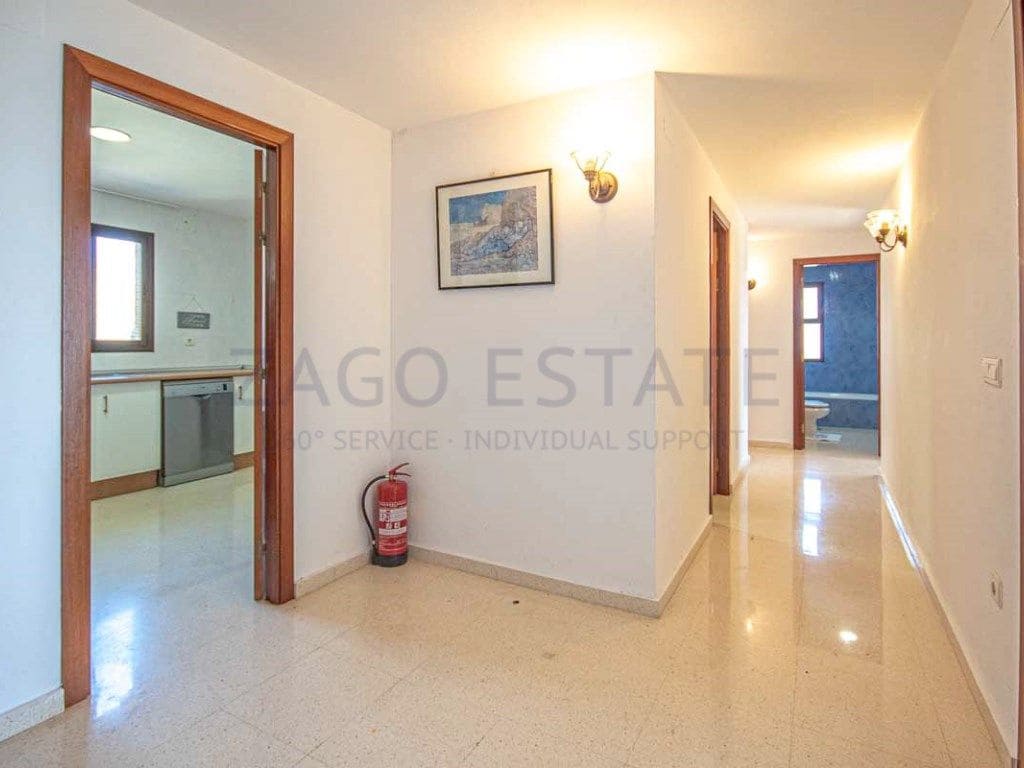 4 bedroom Flat for sale in Benidorm with pool garage - € 640,000 (Ref: 9468724)