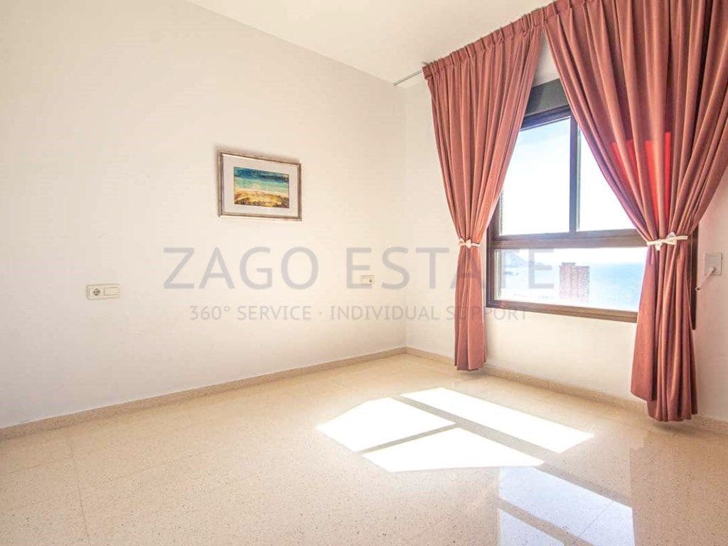 4 bedroom Flat for sale in Benidorm with pool garage - € 640,000 (Ref: 9468724)
