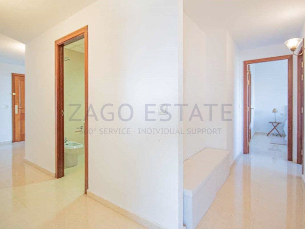 4 bedroom Flat for sale in Benidorm with pool garage - € 640,000 (Ref: 9468724)