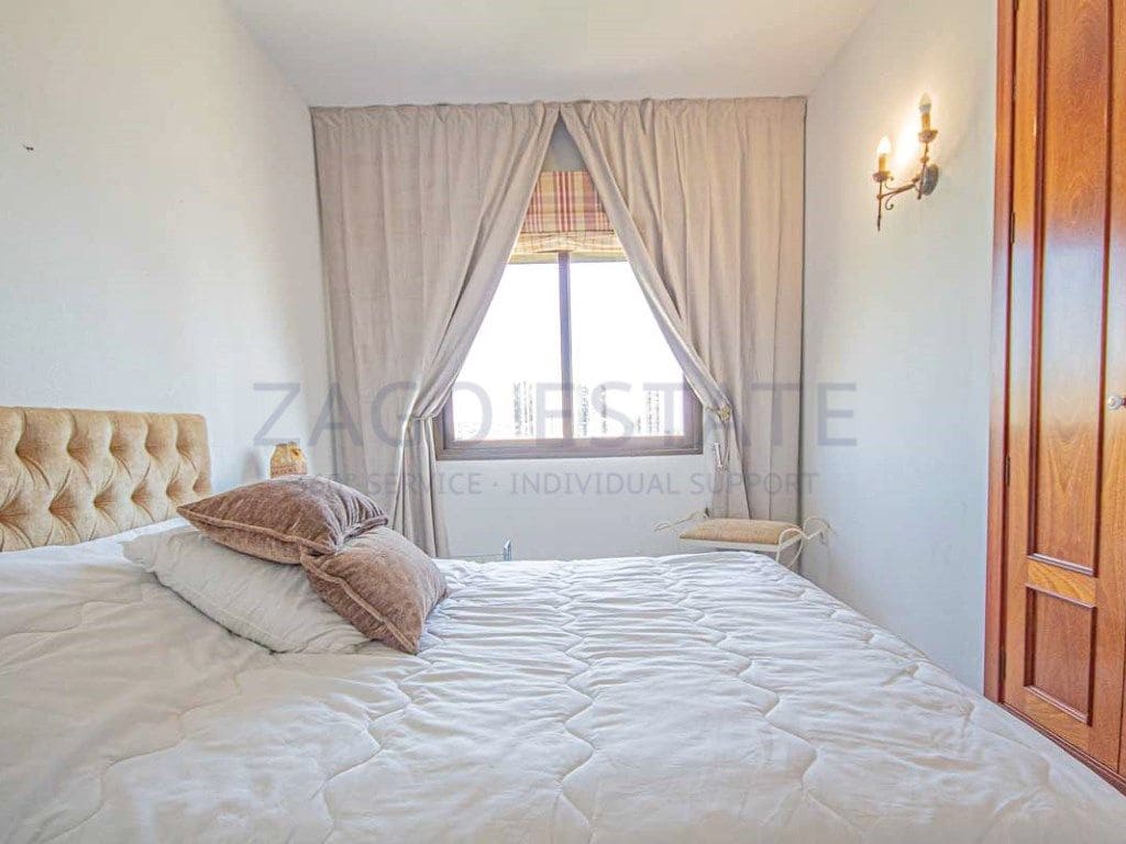 4 bedroom Flat for sale in Benidorm with pool garage - € 640,000 (Ref: 9468724)